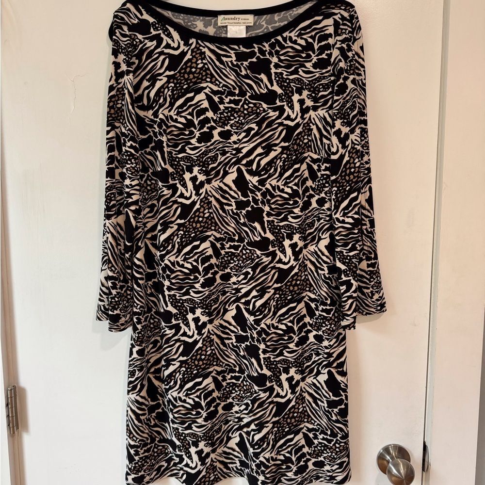 Laundry by Design Black and White Printed Long-Sleeve Shift Dress